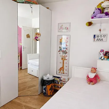 Bien Place, 2 Chambres, 5 Personnes, Parking Prive * Fréjus
